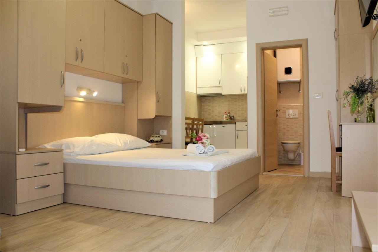 City Center Apartments Miro Макарска Экстерьер фото